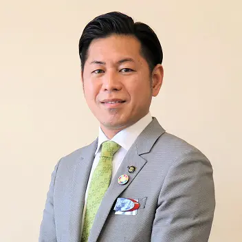 豊見城市 市長　徳元次人