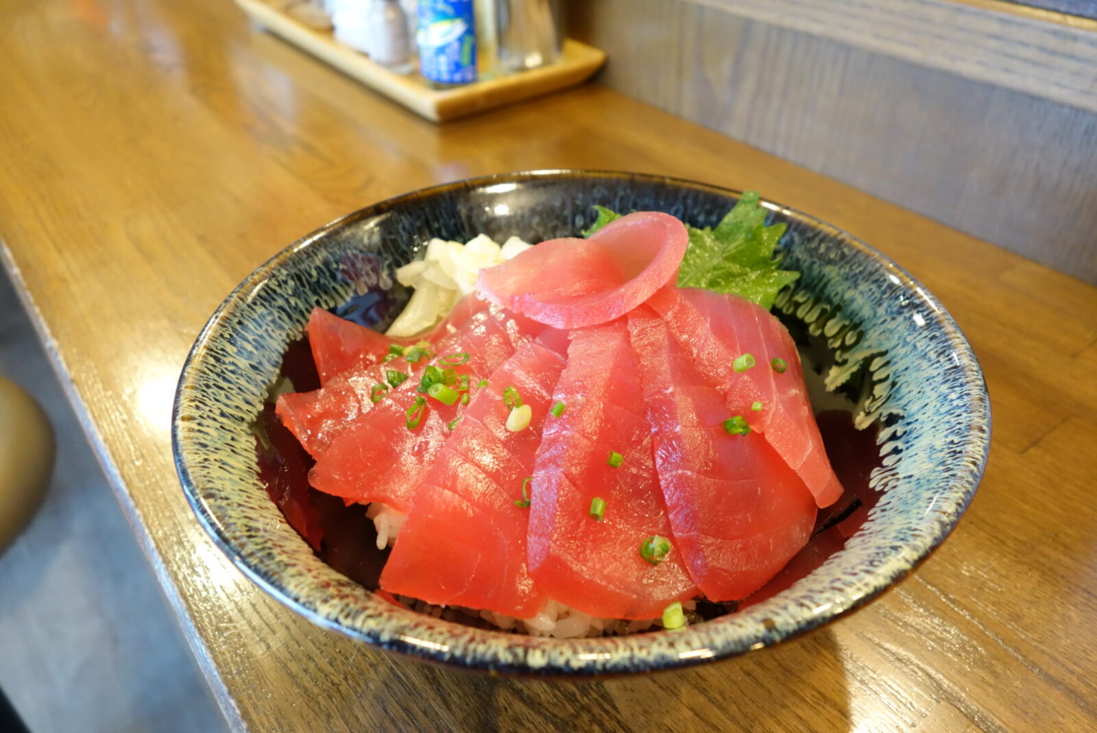 実は、、マグロは沖縄の特産品なんです🐟　冷凍しない『生まぐろ』是非食べて欲しい！！