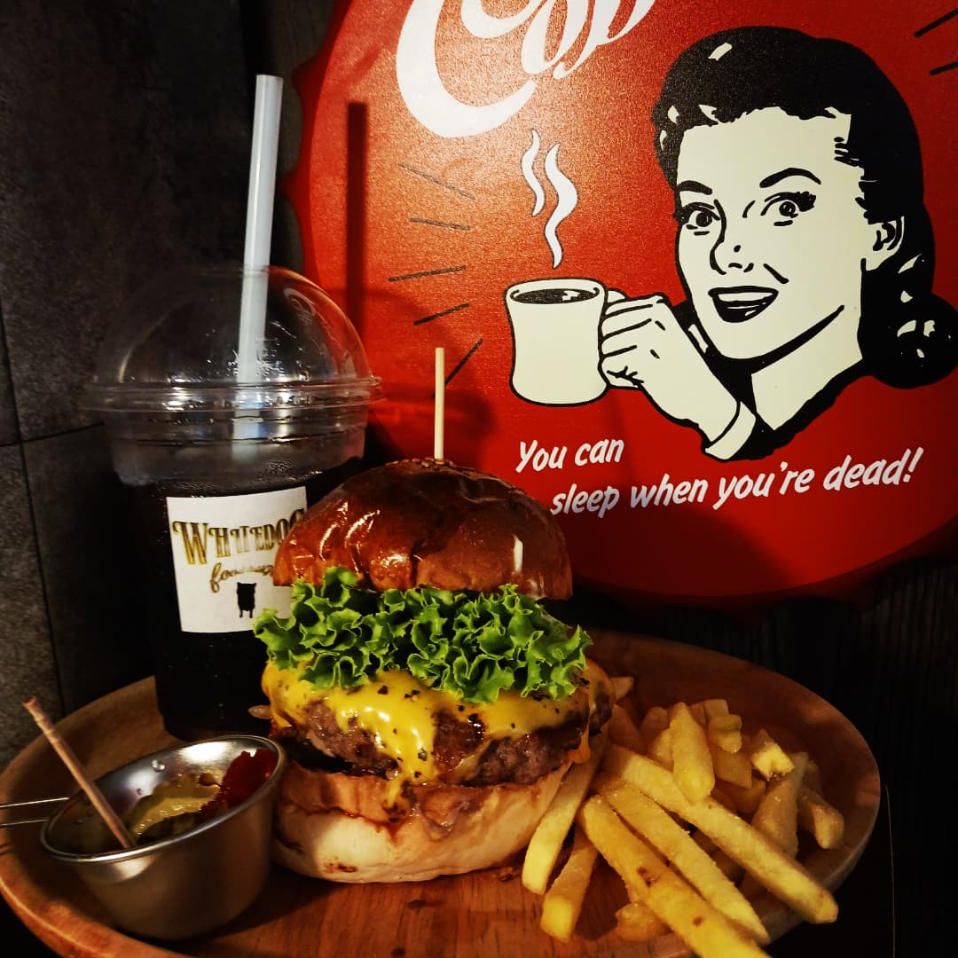 No.12🌟100%Beef🌟🇺🇸WHITEdogBURGER🇺🇸