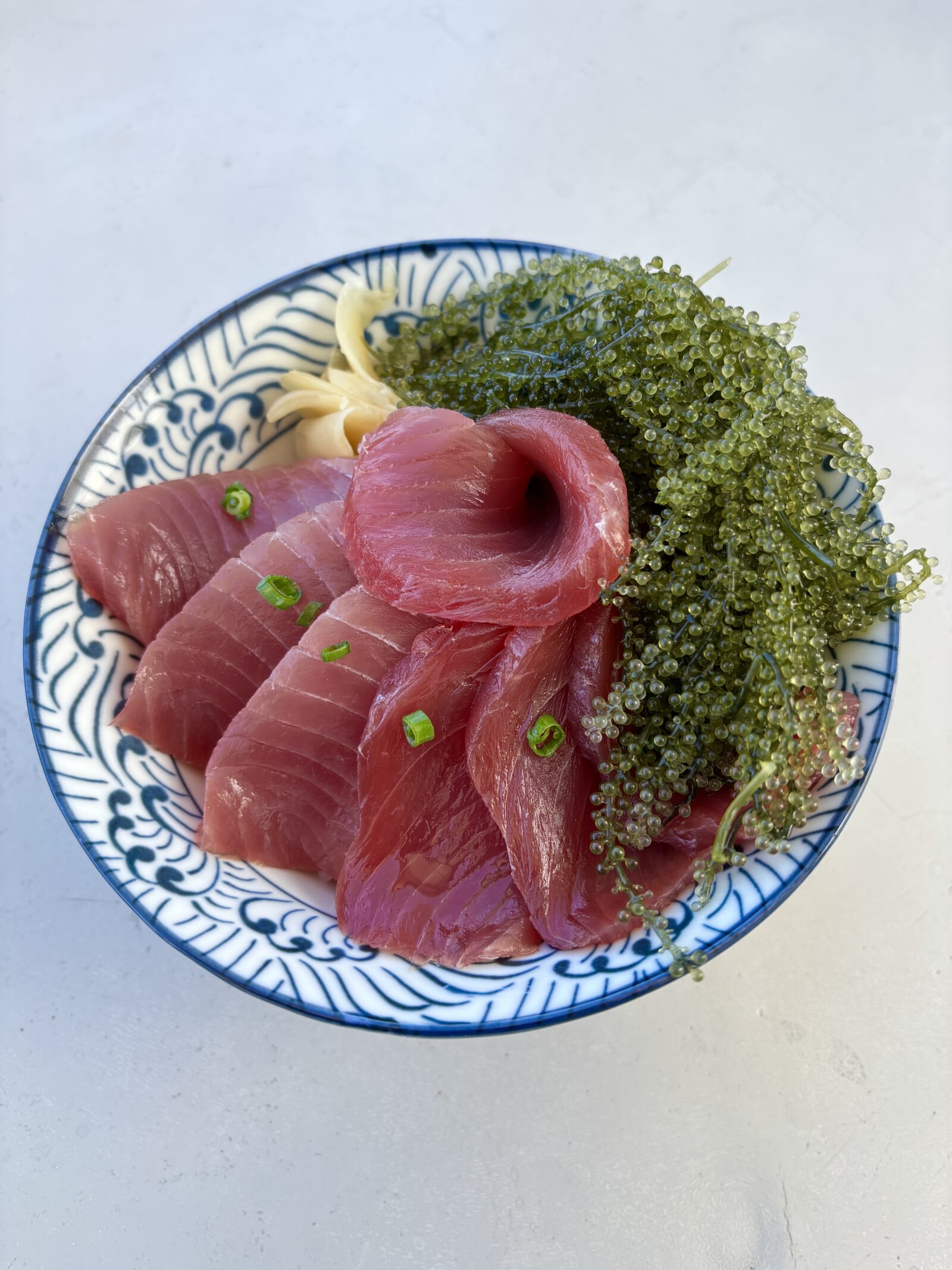 新鮮‼️沖縄近海で獲れた『天然の生まぐろ』の専門店🐟 - 瀬長島